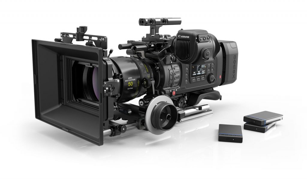 Canon CINEMA EOS C700 con grabador Codex integrado en el panel posterior del cuerpo de cámara