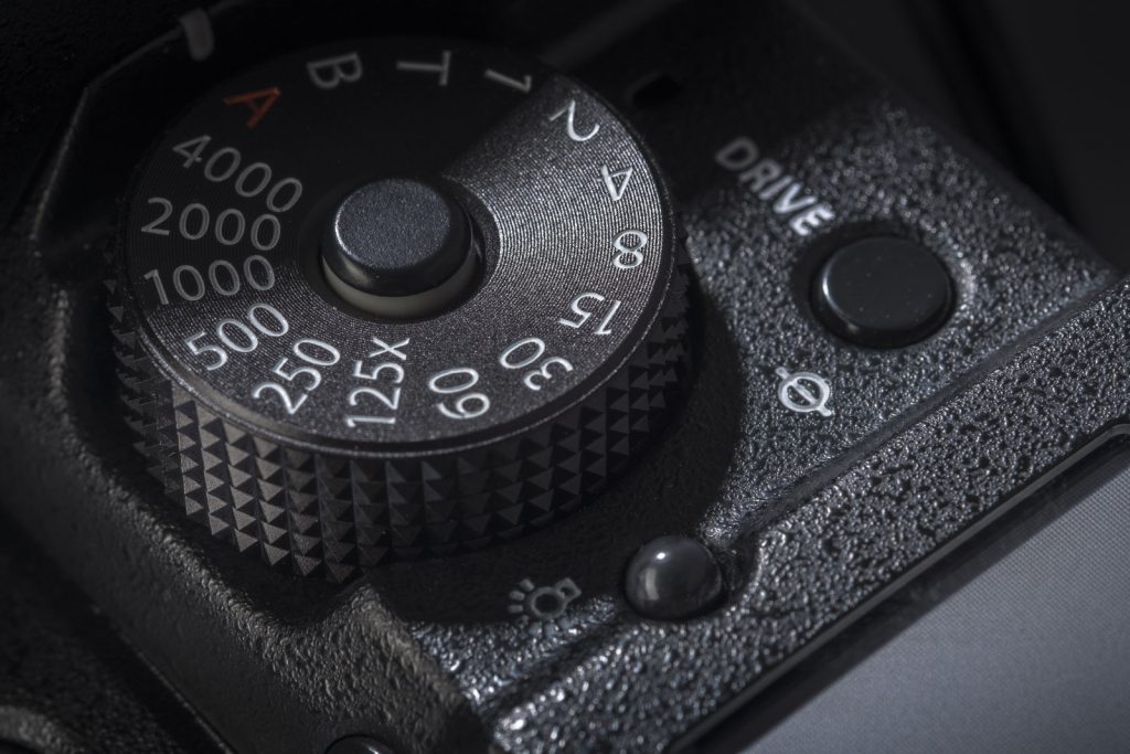 Detalle de la botonería de la Fujifilm GFX 50S © Albedo Media