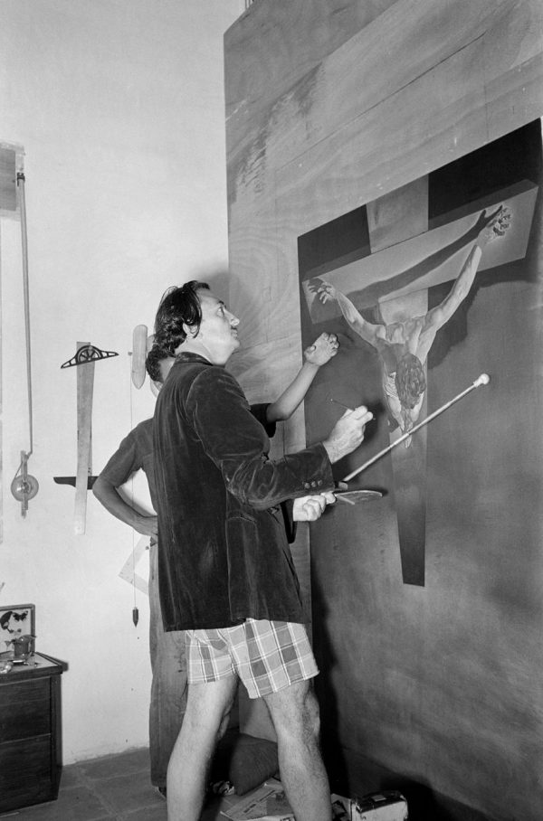 Las imágenes de la exposición muestran un Dalí cercano, centrado en su trabajo y en su vida personal © Ricardo Sans