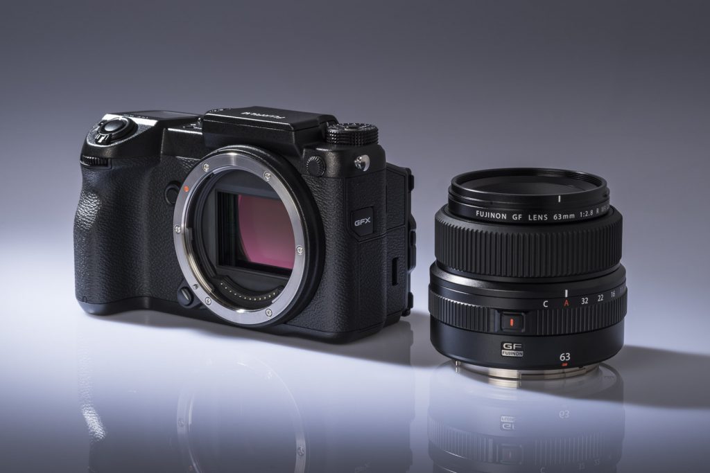 Fujifilm GFX 50S junto con el objetivo de kit Fujinon GF 63 mm f/2,8 WR © Albedo Media